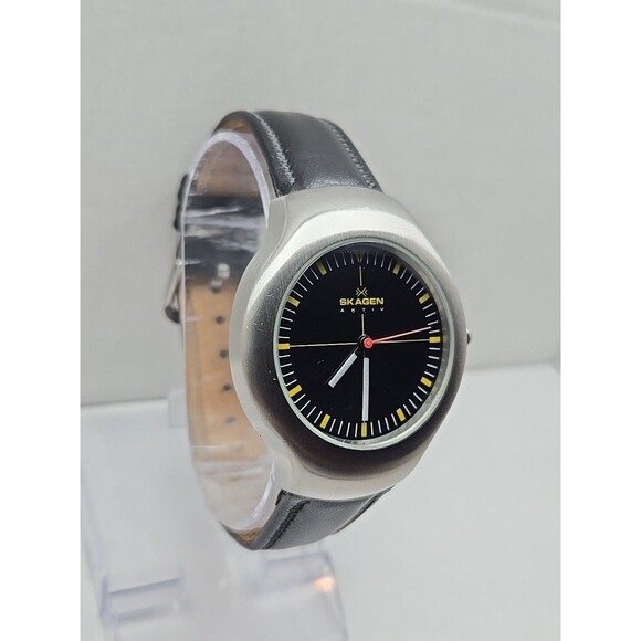 Rare Skagen Aktiv A23LSRB Mens Slim Watch Black Dial Quartz New Battery Works - Picture 3 of 12